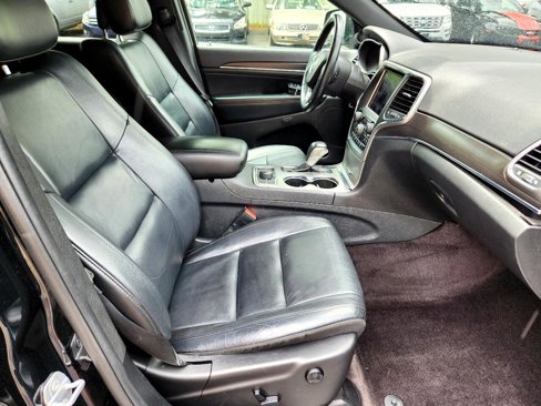 Used 2018 Jeep Grand Cherokee Limited image 16