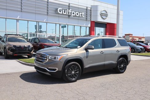 Used 2019 GMC Acadia SLT image 2