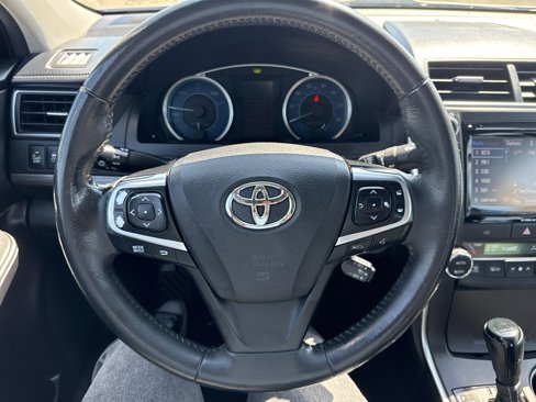 Used 2016 Toyota Camry LE image 21