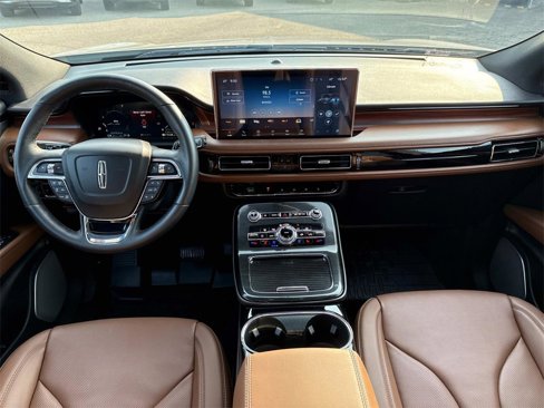 Used 2022 Lincoln Nautilus Reserve w/ Equipment Group 202A image 15