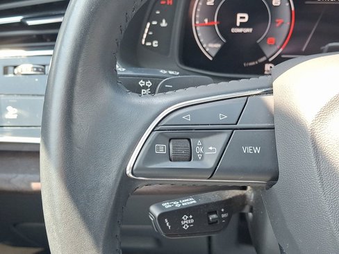 Used 2020 Audi Q8 Prestige image 25