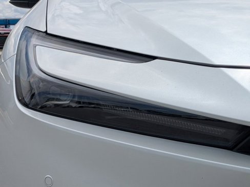 New 2025 Toyota Prius XLE image 19