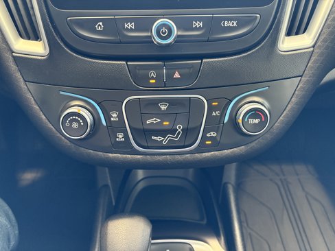 Used 2022 Chevrolet Malibu LS image 19