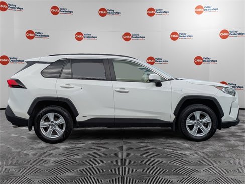 Used 2019 Toyota RAV4 XLE image 4