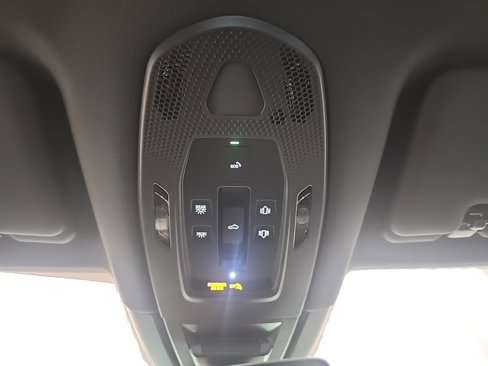 New 2025 Porsche Cayenne image 14