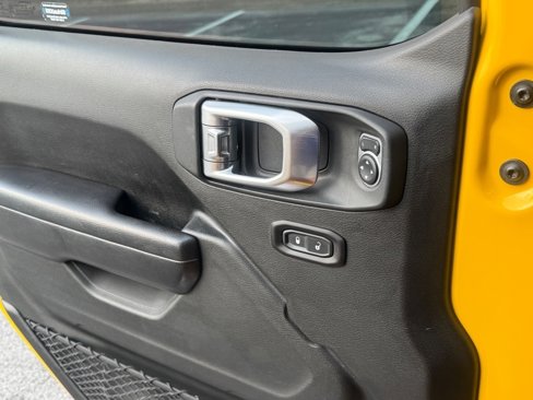 Certified 2018 Jeep Wrangler Unlimited Sport S image 17