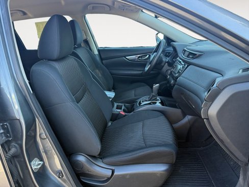 Used 2017 Nissan Rogue S image 15
