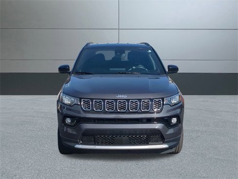 Used 2024 Jeep Compass Limited image 9