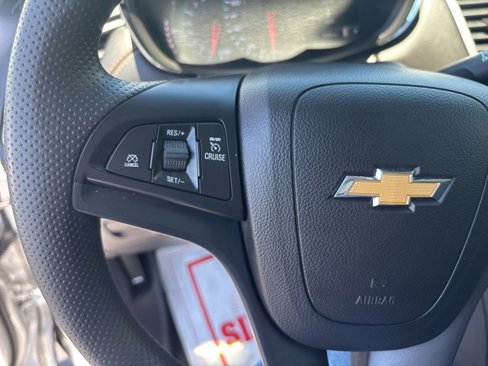 Used 2022 Chevrolet Trax LS w/ Tint and Cruise Package image 11