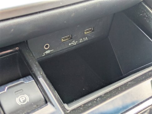 Used 2021 Subaru Outback Premium image 19