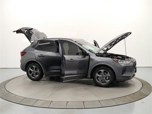 Used 2023 Ford Escape ST-Line image 17
