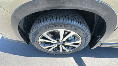 Used 2023 Subaru Forester Limited image 9