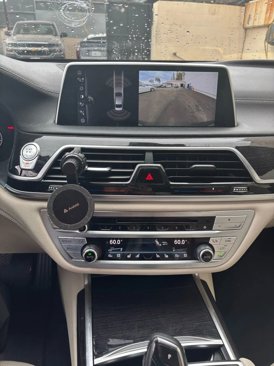 Used 2016 BMW 740i image 10
