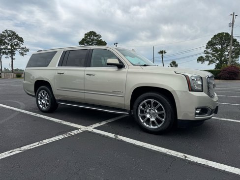 Used 2016 GMC Yukon XL Denali w/ Open Road Package image 4