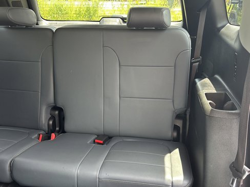 Used 2020 Chevrolet Traverse LT w/ Driver Confidence II Package image 19