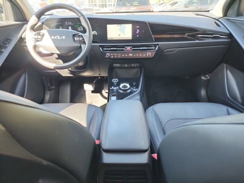 Used 2023 Kia Niro EX image 10