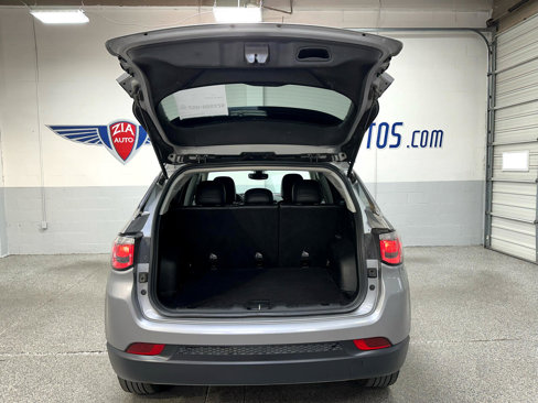 Used 2017 Jeep Compass Limited image 28