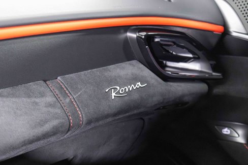 Used 2021 Ferrari Roma image 27