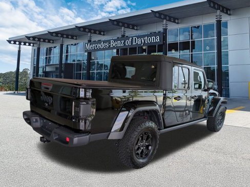 Used 2021 Jeep Gladiator Willys image 4