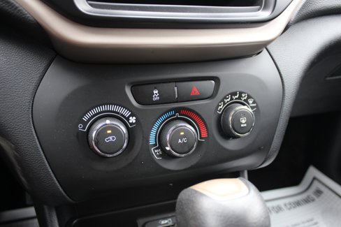 Used 2018 Jeep Cherokee Latitude image 28