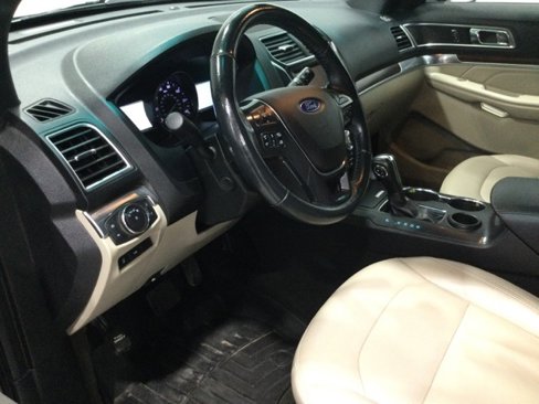Used 2018 Ford Explorer Limited w/ Equipment Group 301A image 24