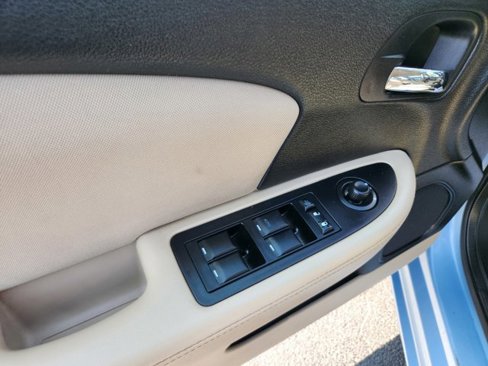 Used 2012 Chrysler 200 Touring w/ Cold Weather Group image 33