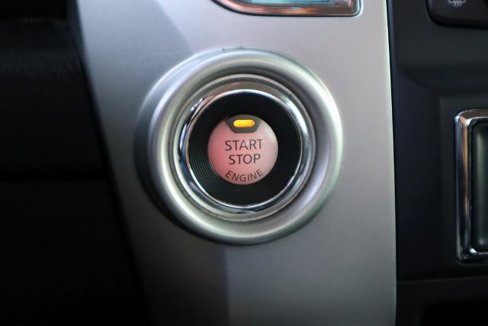 Certified 2021 Nissan Titan SV w/ SV Convenience Package image 25