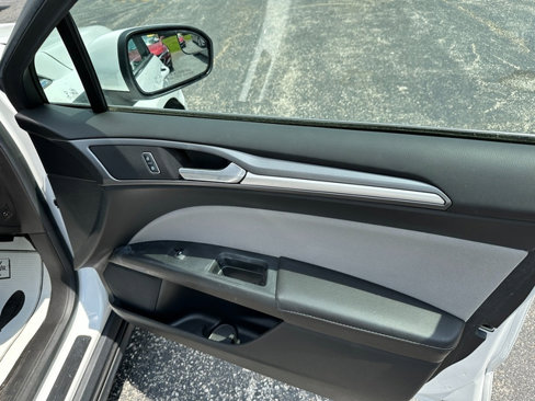 Used 2015 Ford Fusion S image 24