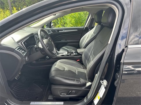 Used 2014 Ford Fusion Titanium image 9