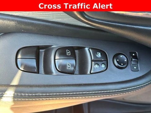 Used 2018 Nissan Murano SV image 12