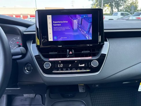 New 2025 Toyota Corolla LE image 17