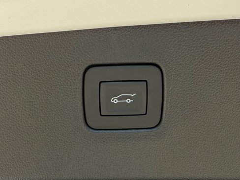 Certified 2025 Buick Envista Avenir image 12