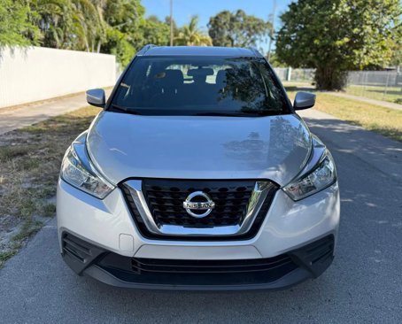 Used 2019 Nissan Kicks SV image 8