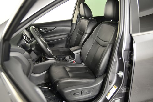 Used 2020 Nissan Rogue SL image 4