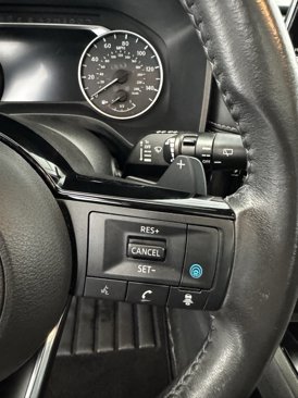 Used 2021 Nissan Rogue SV image 18