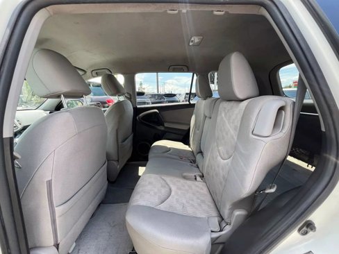 Used 2012 Toyota RAV4 4WD w/ Value Pkg image 12