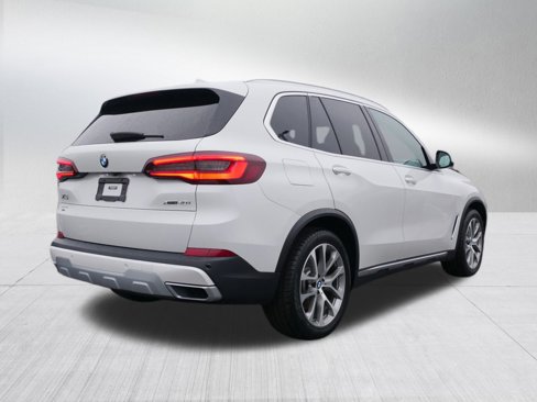Used 2021 BMW X5 xDrive40i w/ Premium Package image 3