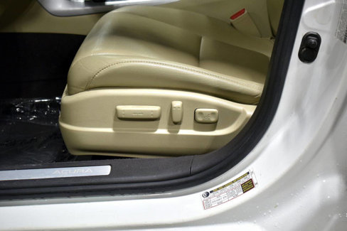 Used 2020 Acura TLX image 13
