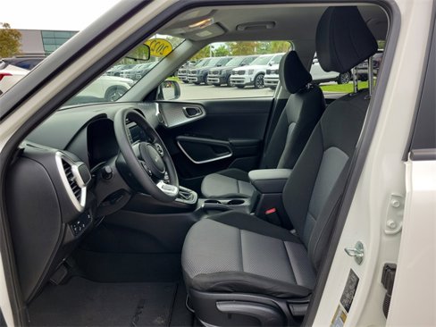 Certified 2022 Kia Soul LX w/ Technology Package image 14