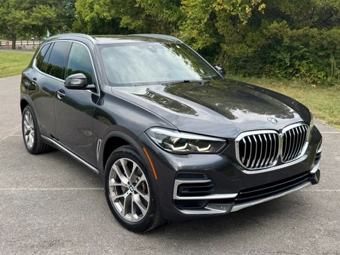 Used 2022 BMW X5 sDrive40i w/ Premium Package image 1