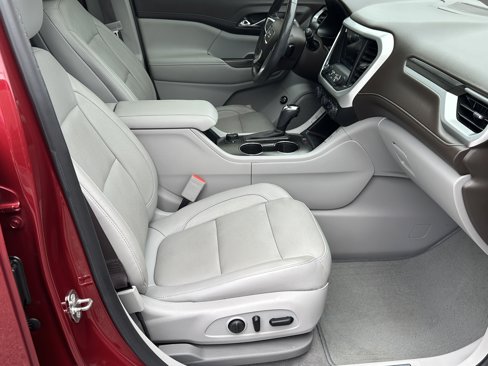 Used 2019 GMC Acadia SLT image 13