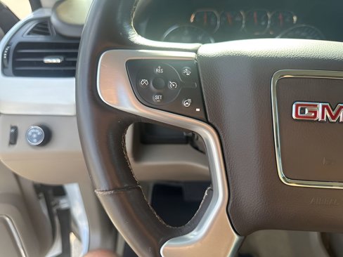 Used 2018 GMC Yukon SLT w/ Premium Edition image 34