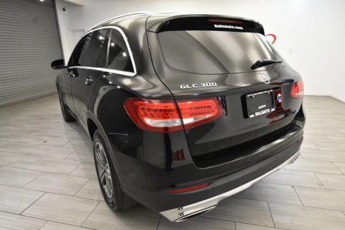Used 2018 Mercedes-Benz GLC 300 image 3