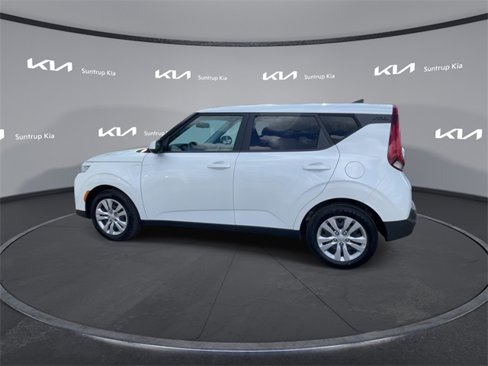 Used 2021 Kia Soul LX image 13