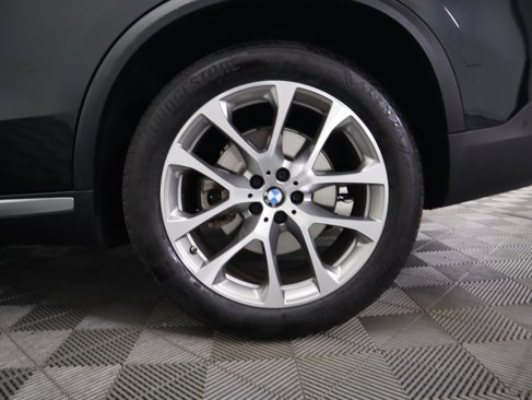 Used 2022 BMW X5 sDrive40i w/ Premium Package image 32