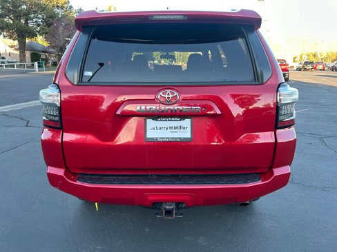 Used 2014 Toyota 4Runner SR5 image 4
