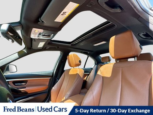 Used 2017 BMW 330i xDrive Sedan image 24