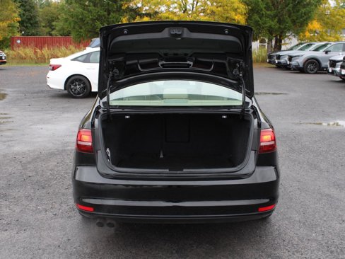 Used 2018 Volkswagen Jetta SE image 7