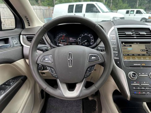 Used 2019 Lincoln MKC Reserve w/ MKC Climate Package image 13