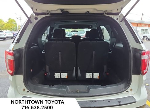 Used 2019 Ford Explorer XLT image 10